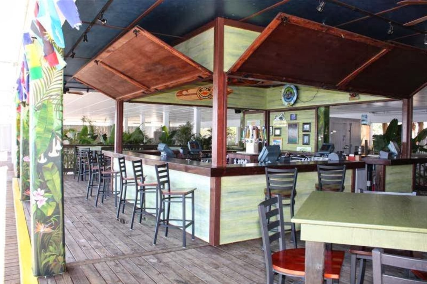 hulabay club, hula bay club