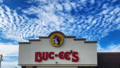 Buc-ee’s, Buc-ee’s expansion, Buc-ee’s Southeast expansion, Buc-ee’s new locations, Buc-ee’s Arkansas, Buc-ee’s Louisiana, Buc-ee’s North Carolina, Buc-ee’s Tennessee, Benton Arkansas, Ruston Louisiana, Mebane North Carolina, Murfreesboro Tennessee, Southeast commercial real estate, Southeast retail development, interstate retail, highway retail, travel center development, convenience store real estate, fuel center real estate, pad sites, outparcel development, I-30 retail, I-20 retail, I-40 retail, I-85 retail, I-24 retail