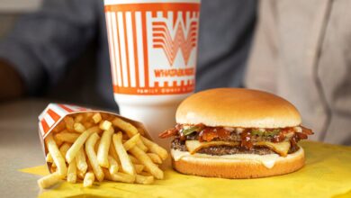 Whataburger Florida, Whataburger Georgia, Whataburger expansion, Florida burger chains, Paul’s Corner, fast food expansion Florida, burger industry 2026, Whatadeal menu, new Whataburger locations, Florida restaurant growth, burger prices 2026, fast food trends Florida