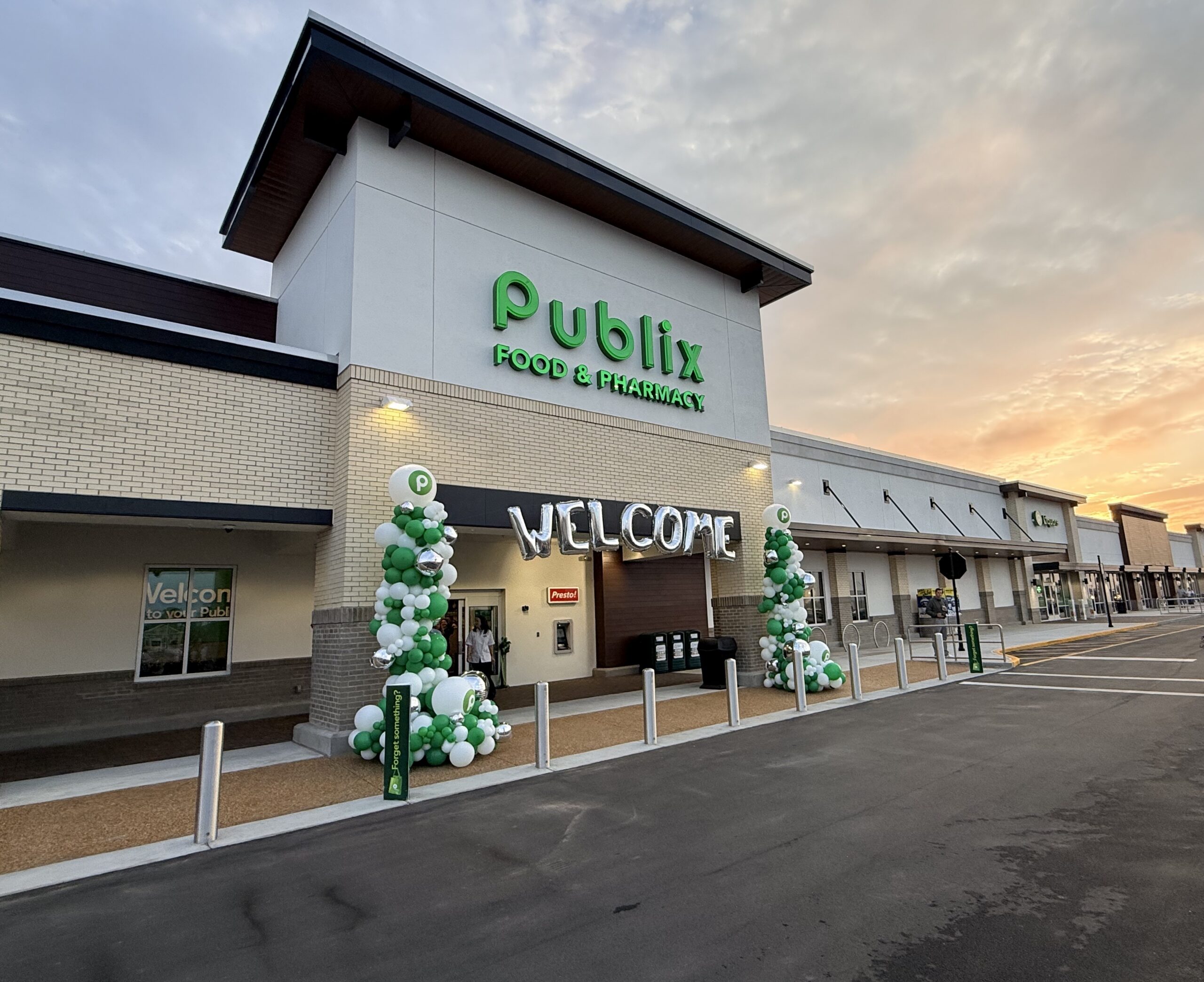 Publix Winter Haven, new Publix Winter Haven Florida, Publix opening April 30 2026, Winter Haven grocery store, new grocery store Winter Haven, Publix Central Florida, Polk County retail development, Winter Haven retail growth, Publix Florida expansion, Central Florida commercial development, Winter Haven Florida development, new Publix Polk County, Publix near Dundee Road, Florida grocery store openings, Zach’s Corner Extended Reach USA
