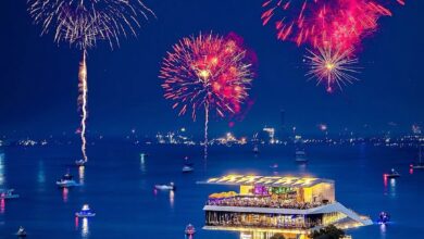 St. Pete fireworks, St. Petersburg fireworks, Fourth of July St. Pete, Fourth of July St. Petersburg, St. Pete Pier fireworks, Spa Beach Park fireworks, Vinoy Park fireworks, North Shore Park fireworks, downtown St. Pete fireworks, Tampa Bay fireworks, where to watch fireworks in St. Pete, best fireworks views St. Petersburg FL, Independence Day St. Pete, St. Pete Fourth of July events, St. Petersburg waterfront fireworks